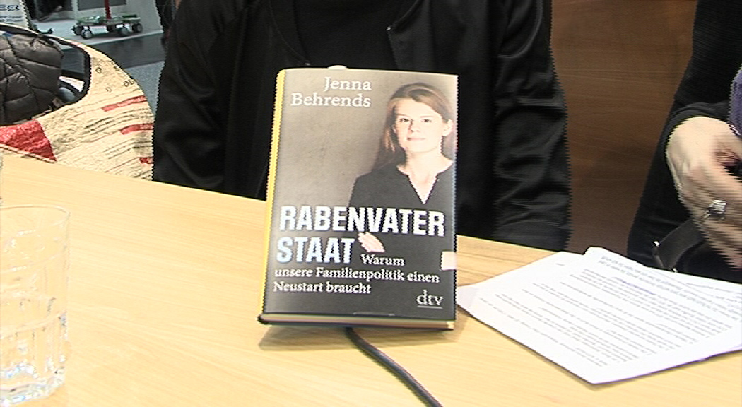 Buchmesse 2019 Jenna Behrends Rabenvater Staat