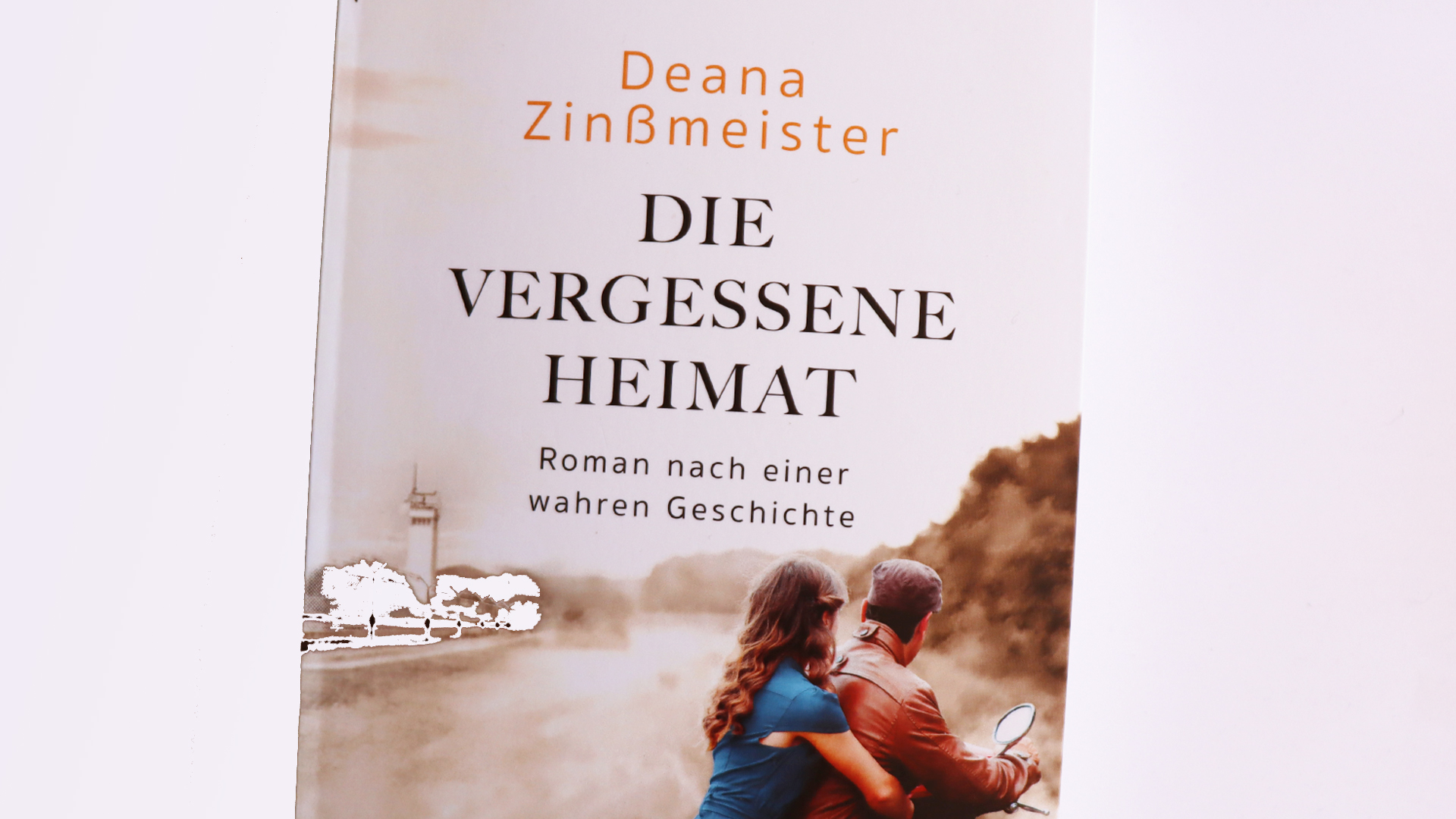 Rezension Deana Zinßmeister: Die vergessene Heimat